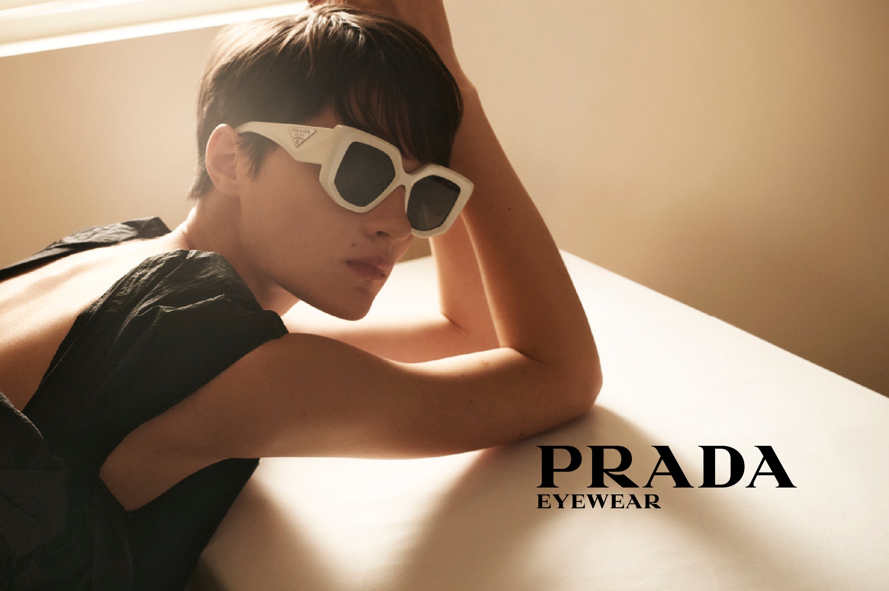 Directly shipped from Japan, brand name used packaging] PRADA