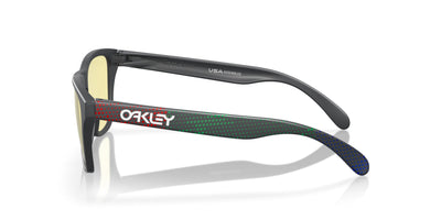 Oakley Junior Frogskins XS OJ9006 Matte Carbon/Prizm Gaming #colour_matte-carbon-prizm-gaming