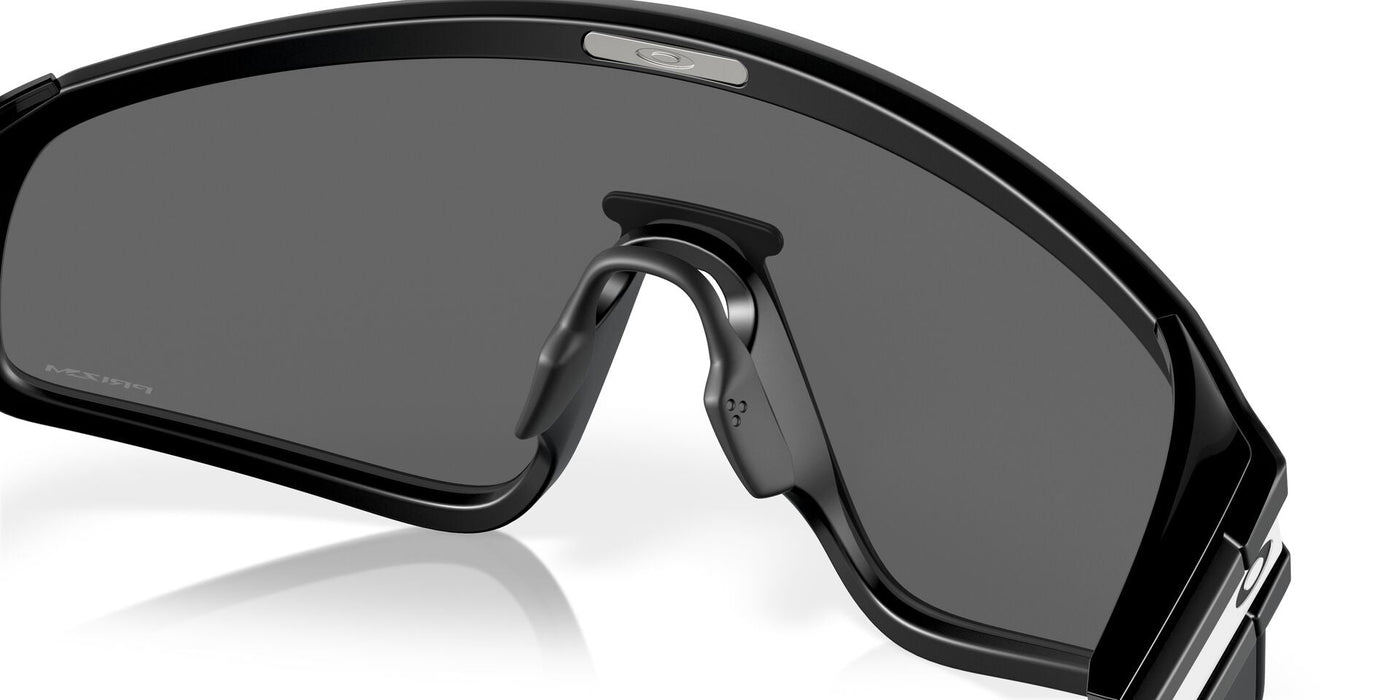 Oakley Latch Panel OO9404 Matte Black/Prizm Black #colour_matte-black-prizm-black