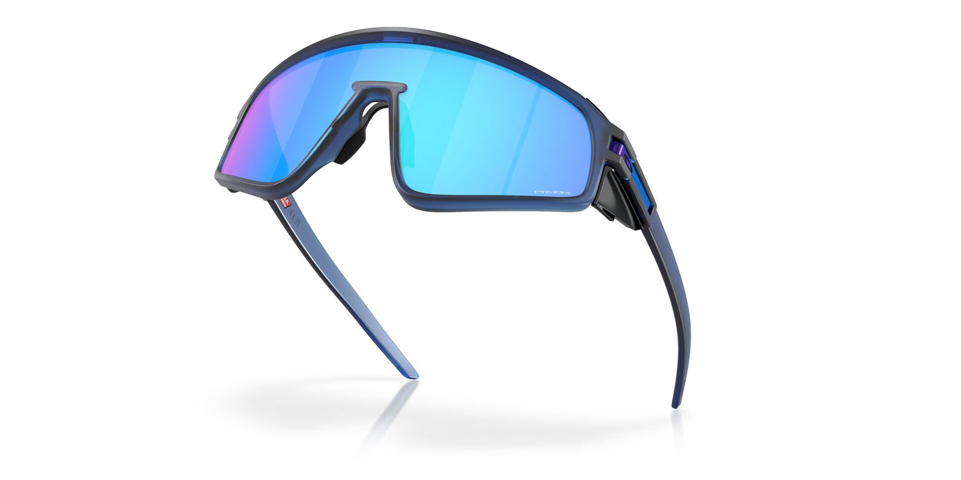 Oakley Latch Panel OO9404 Matte Transparent Navy/Prizm Sapphire #colour_matte-transparent-navy-prizm-sapphire