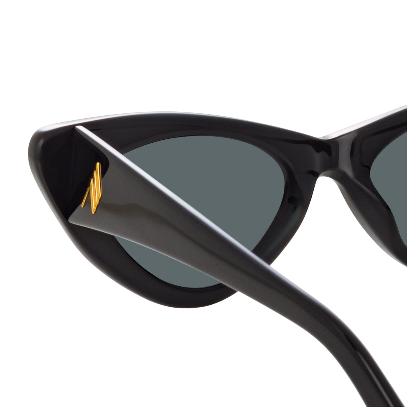 #colour_black-yellow-gold-grey