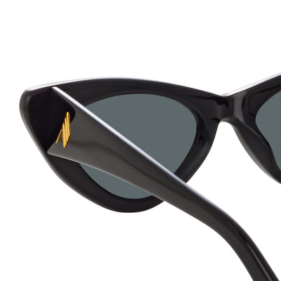 #colour_black-yellow-gold-grey
