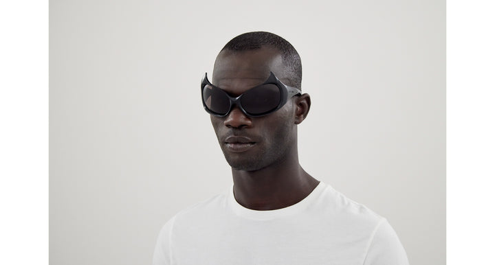 Balenciaga BB0284S Cat Eye Sunglasses | Fashion Eyewear US display picture 1