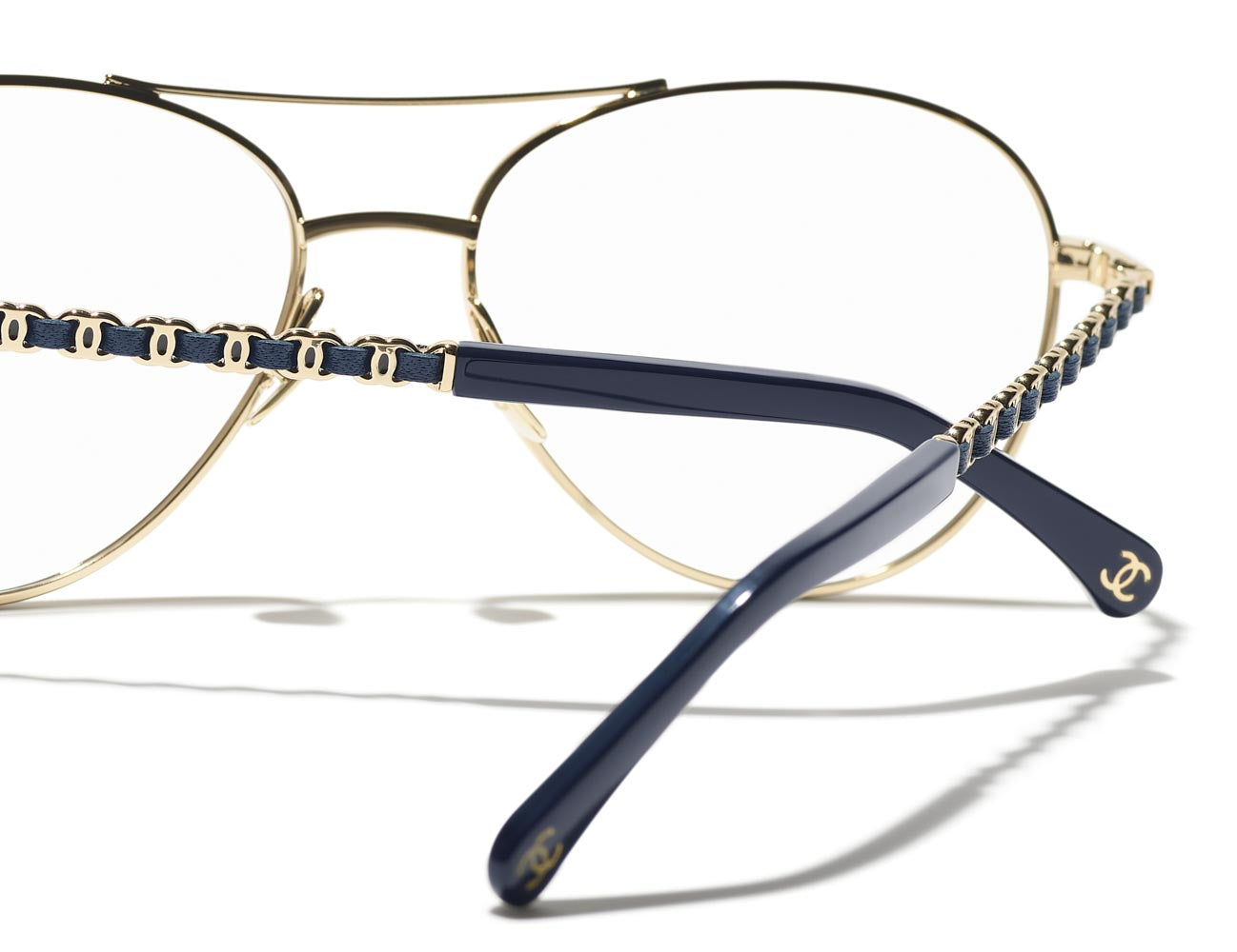 #colour_pale-gold-blue