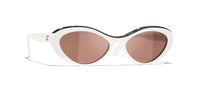 #colour_white-black-brown
