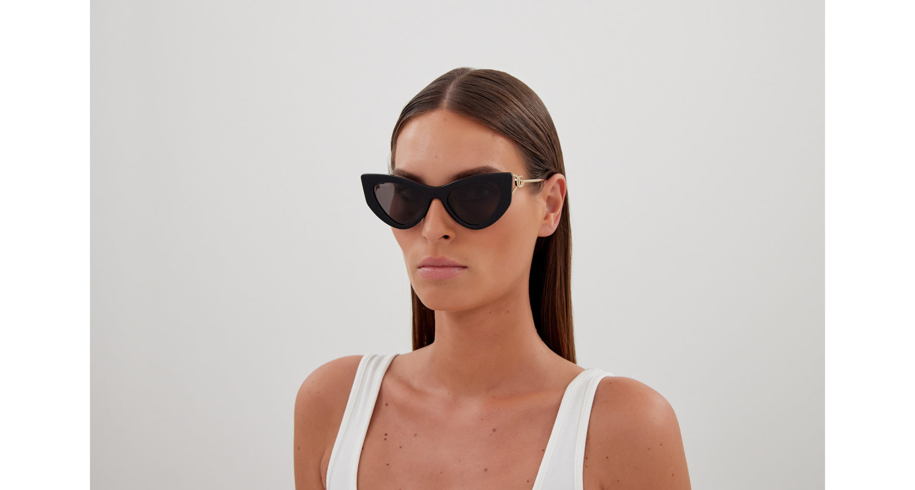 GUCCI キャットアイフレムサンクラス GG1565S 001 Gucci Grey Cat Eye Ladies Sunglasses GG1565S 001 52
