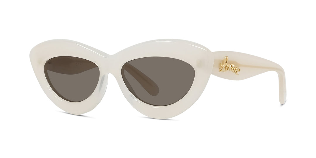 Loewe Curvy LW40096I Cat Eye Sunglasses | Fashion Eyewear US display picture 3