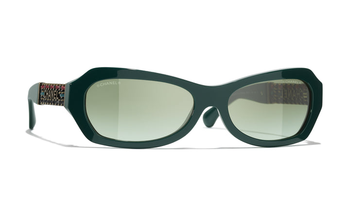 シャネル ロゴ ランプ クリスタル風 CHANEL 5537Q Oval Sunglasses | Fashion Eyewear US
