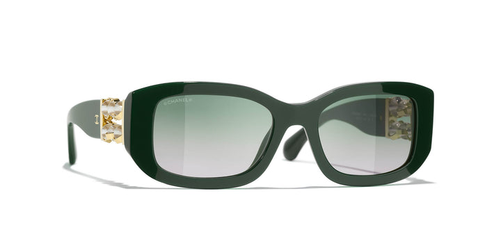 SUMMER25-A71696-X08282-