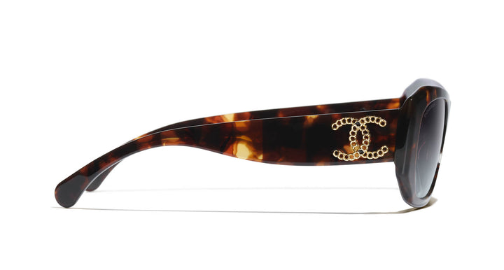 CHANEL 5554 Rectangle Sunglasses | Fashion Eyewear UK