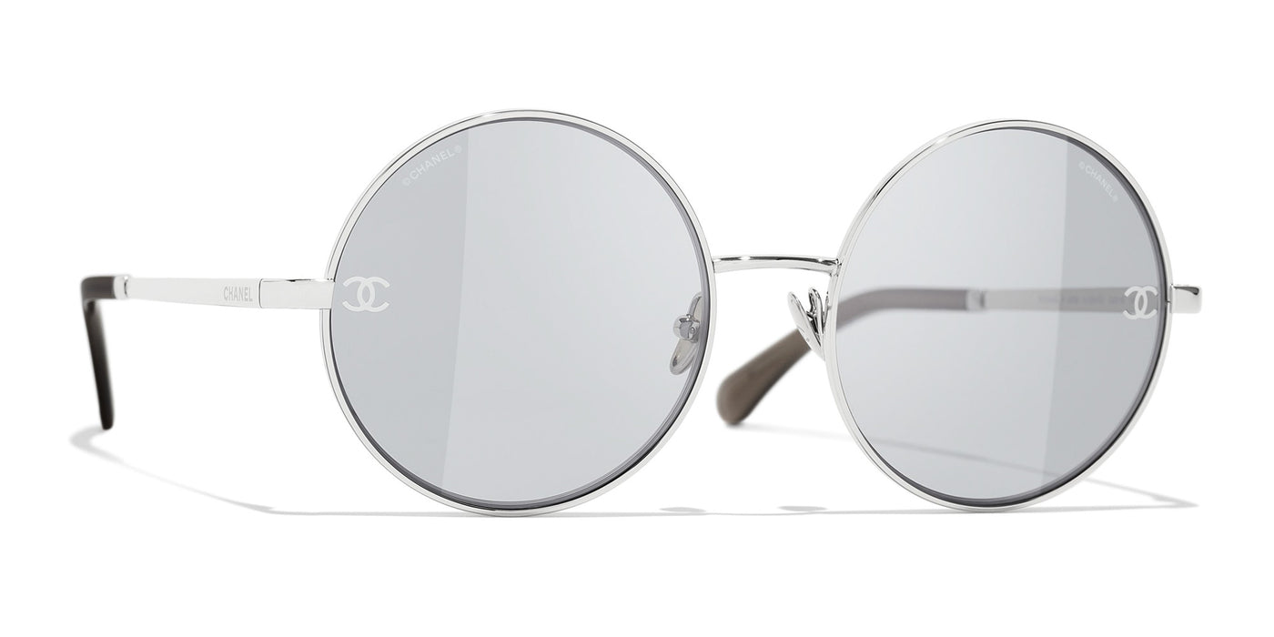Sunglasses Chanel Brown in Metal - 24422992