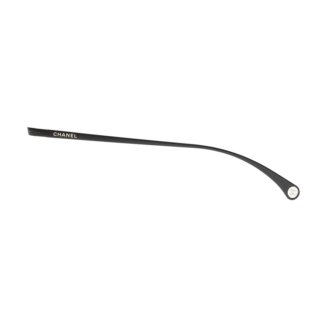 oval-eyeglasses-light-gold-