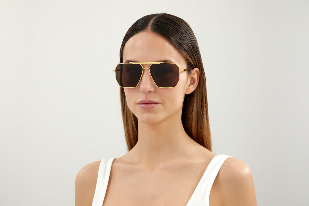 BOTTEGA VENETA BV1012S アビエイターサングラス Bottega Veneta BV1012S Minimalist Aviator Sunglasses in